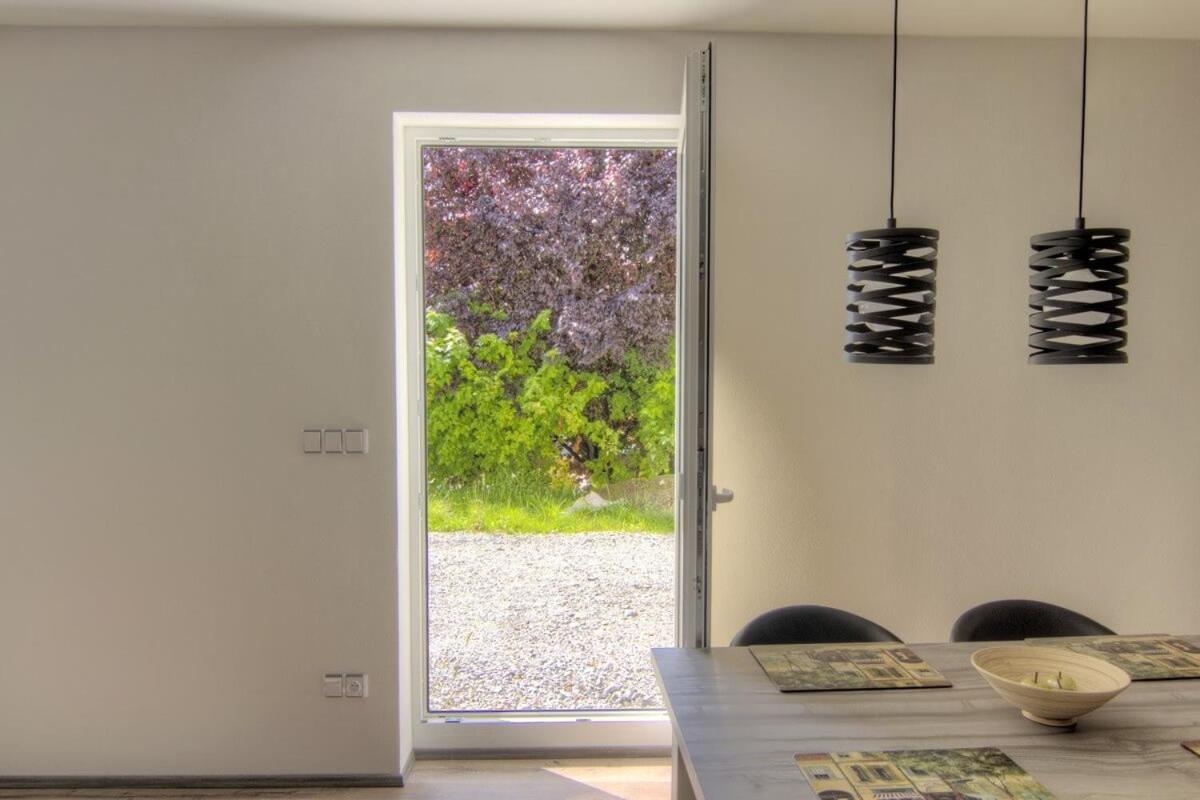 Zim-Let Lipno Apartment Frymburk Bagian luar foto